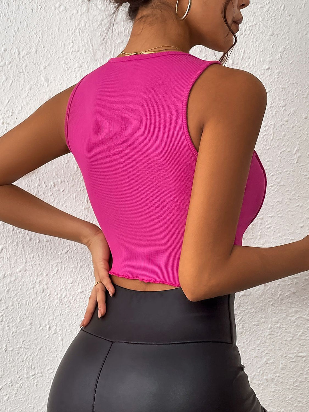 Exposed Seam Scoop Neck Cropped Tank